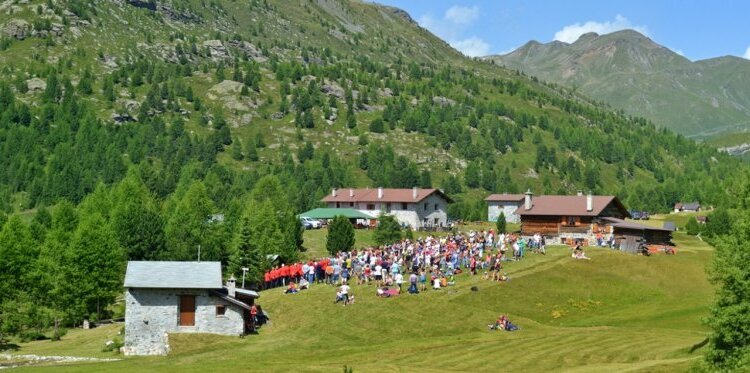 Raduno alpino in Val Vezzola