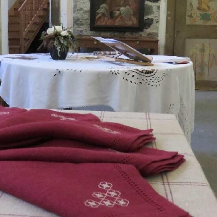 Stickereien im Museum