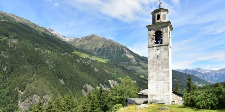 Visita alla Chiesa di S. Bartolomeo  de Castelàz