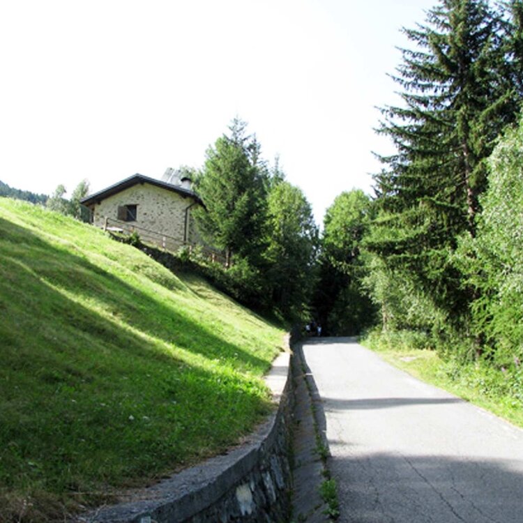 Ai piedi della Cima Piazzi