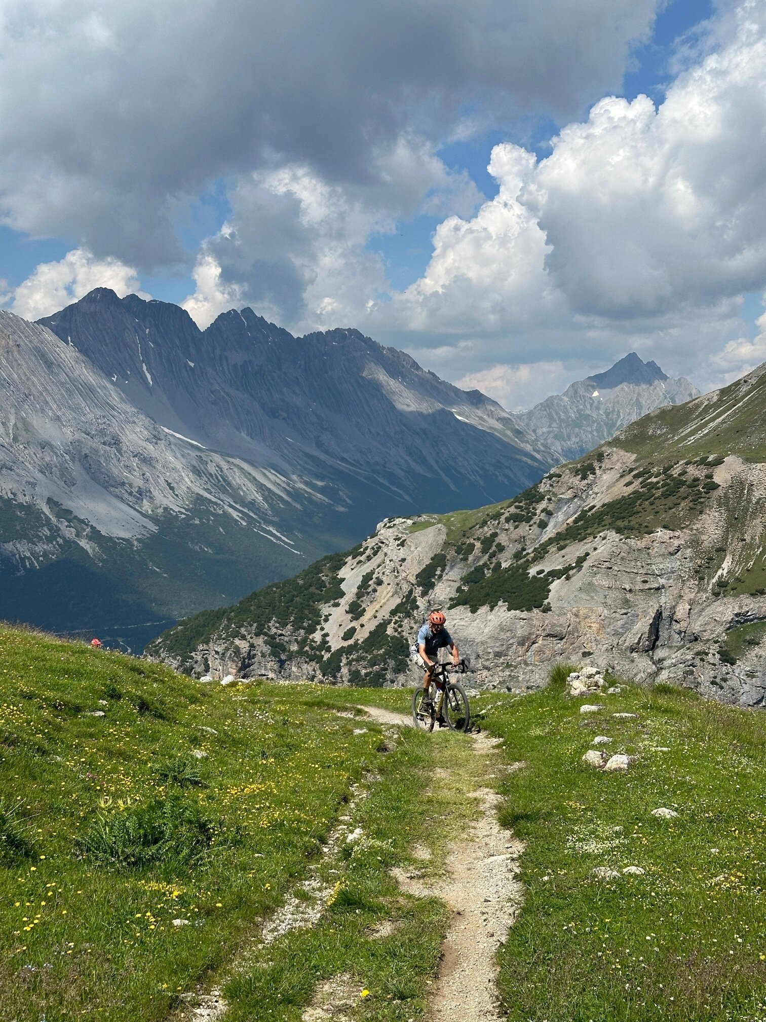 Img2 619933618 Default Variant