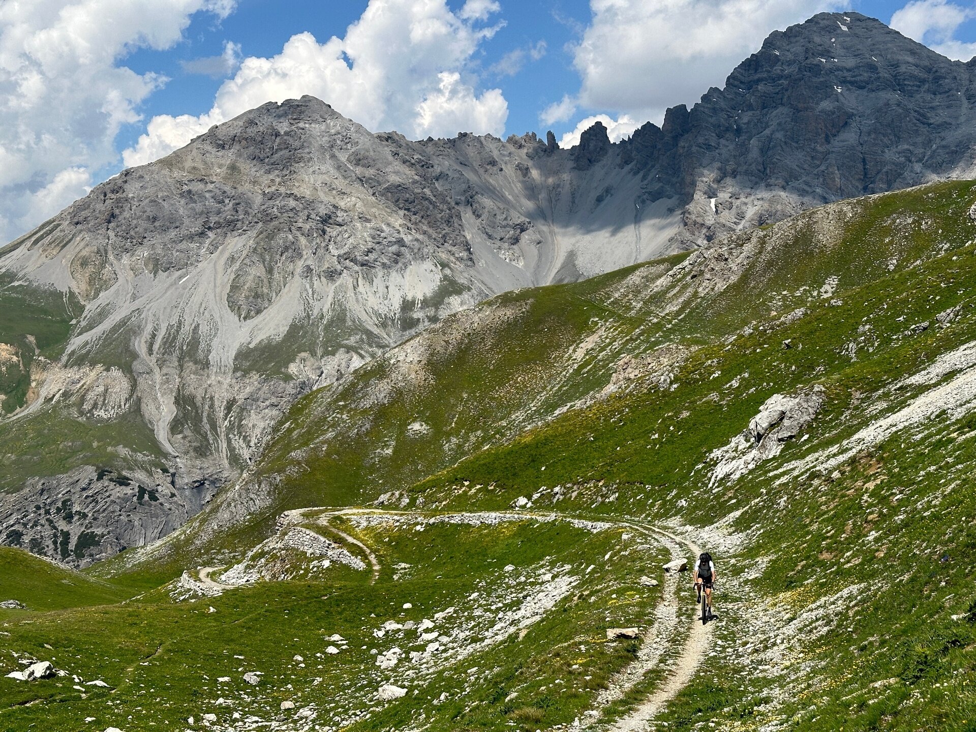 Img2 619933624 Default Variant