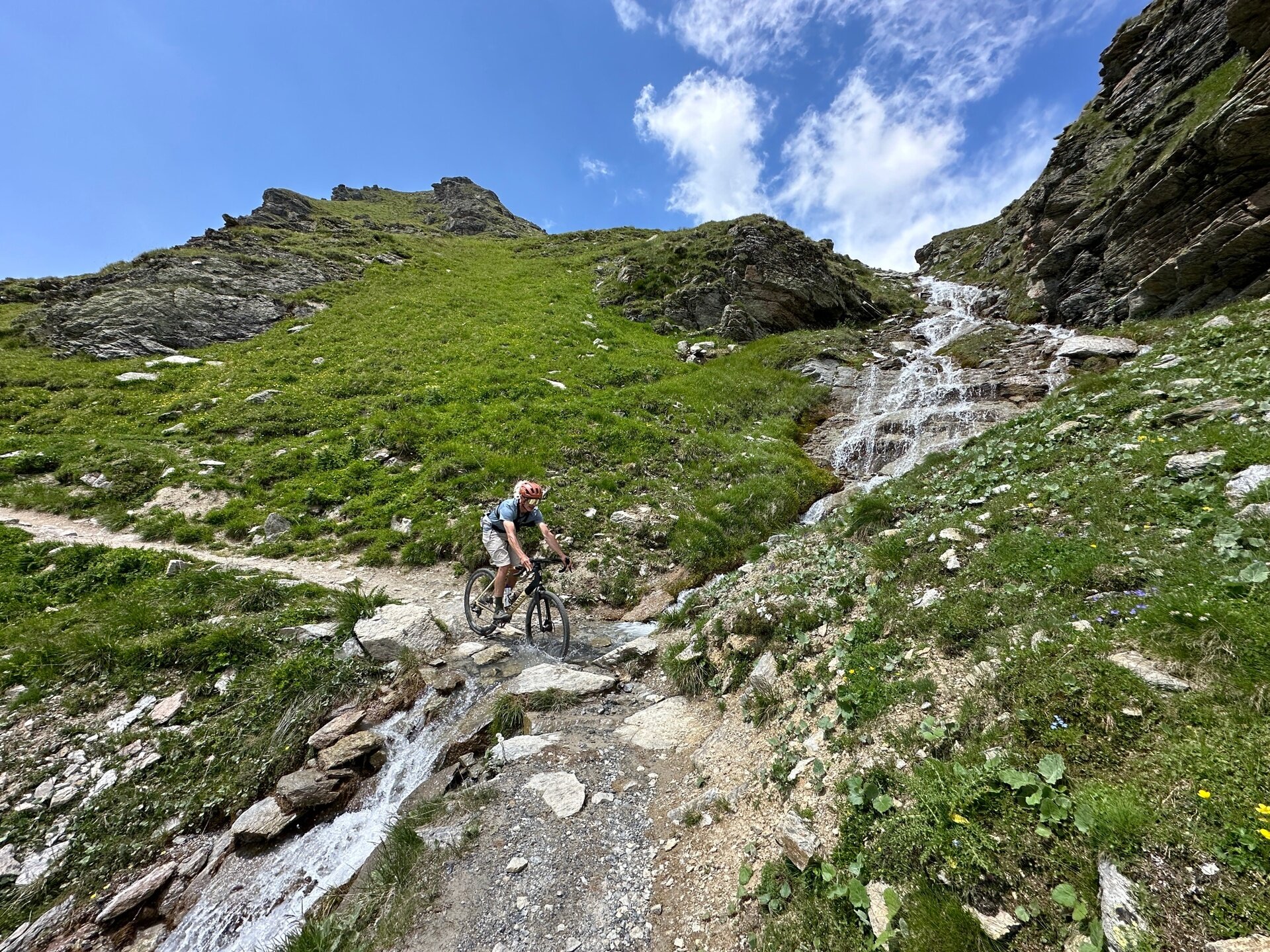 Img2 619933638 Default Variant