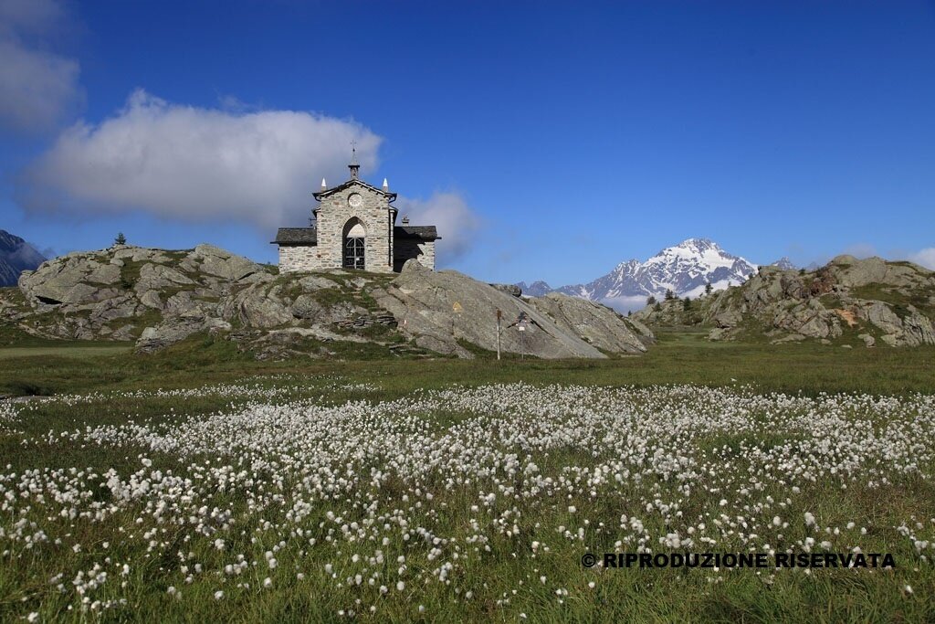 Little church dedicated to Our Lady of Peace