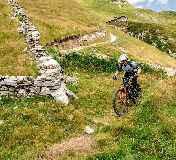 Campodolcino - Isola- Pian dei Rosswagen - Campodolcino Radweg