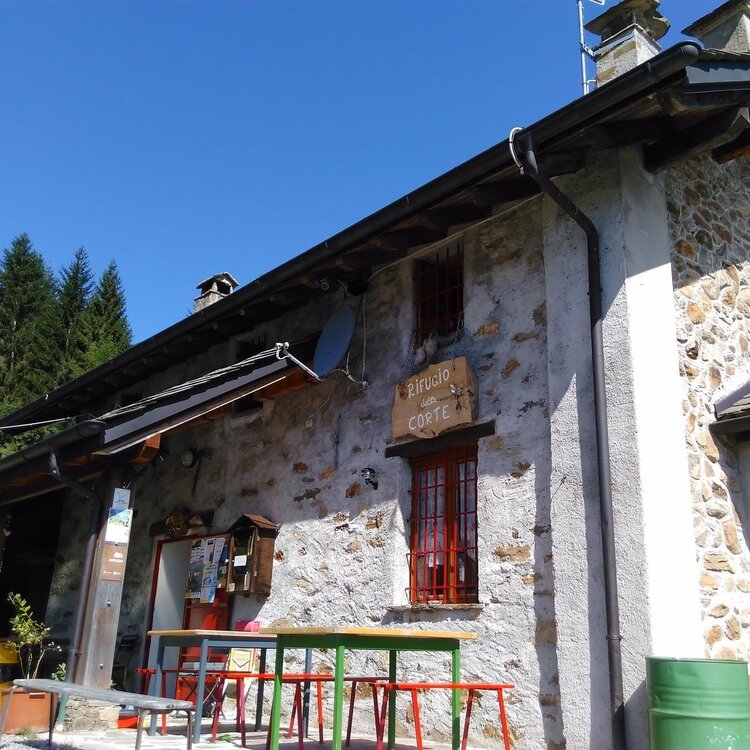 Rifugio Corte Monte Olano con joëlette