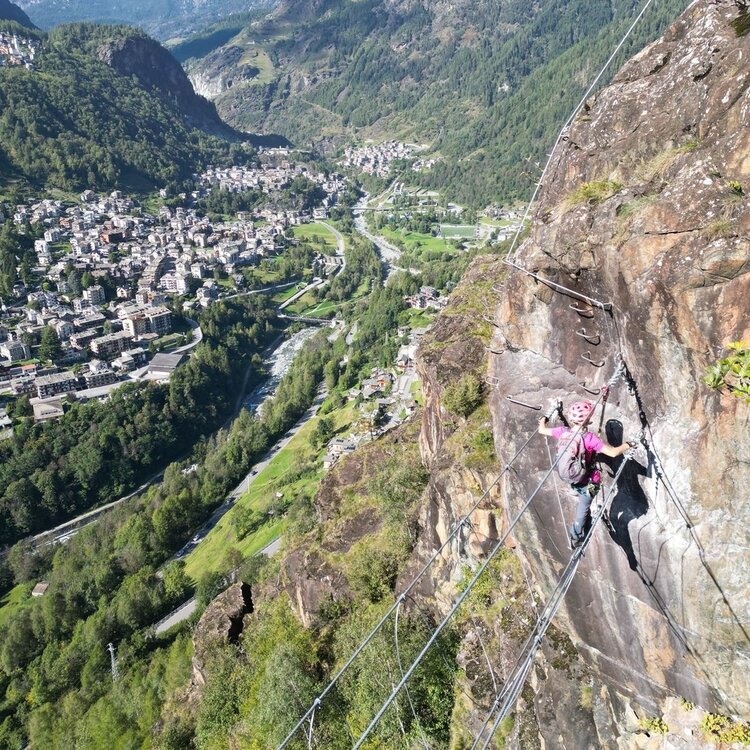 Ferrata ed escursione lunga Caspoggio