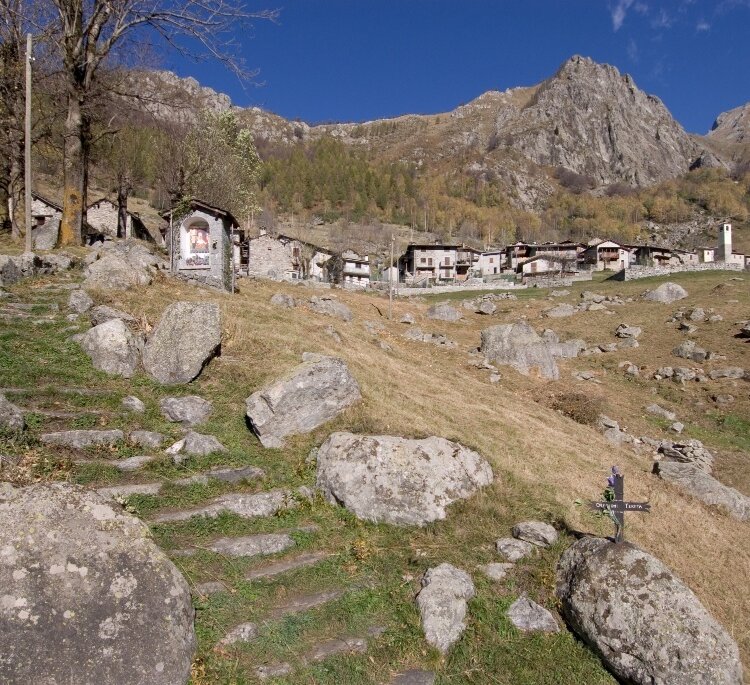 Frasnedo und Val dei Ratti