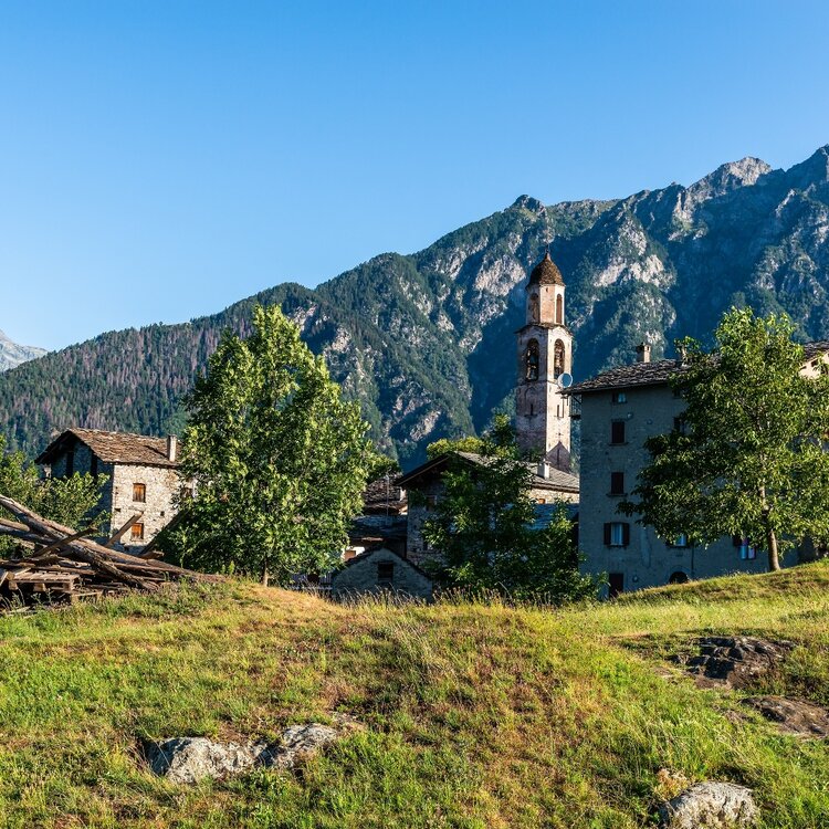 Hiking To Belvedere Di Chiavenna Uschione 806189938