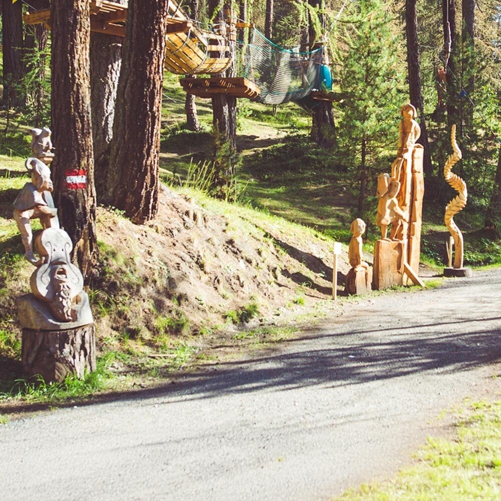 Larix Park sentiero Arte