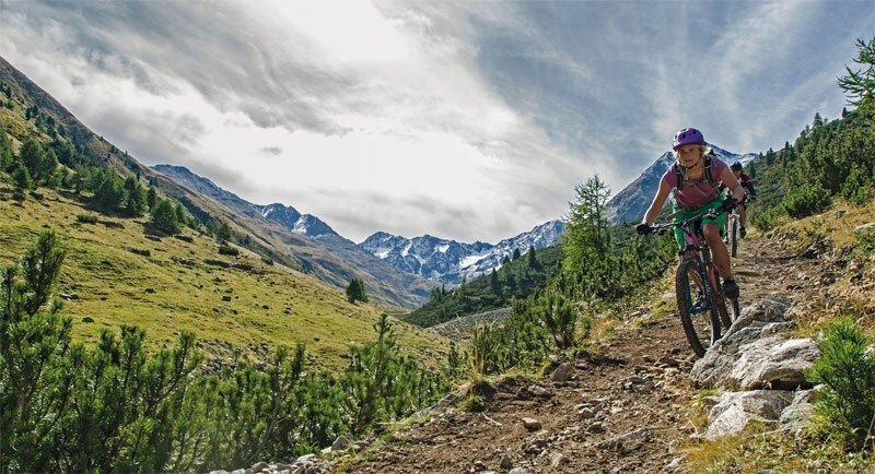 Single trail in Valle delle Mine.