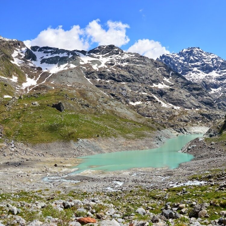 Loop of Lake Gera and Rifugio Bignami
