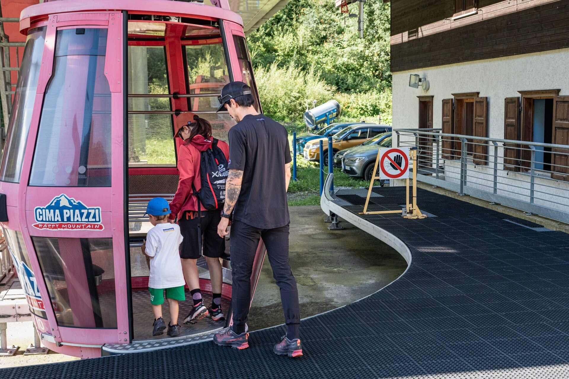 Img2 617193108 Default Variant