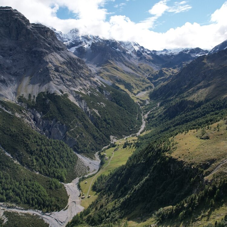Panoramica sulla Val Zebrù