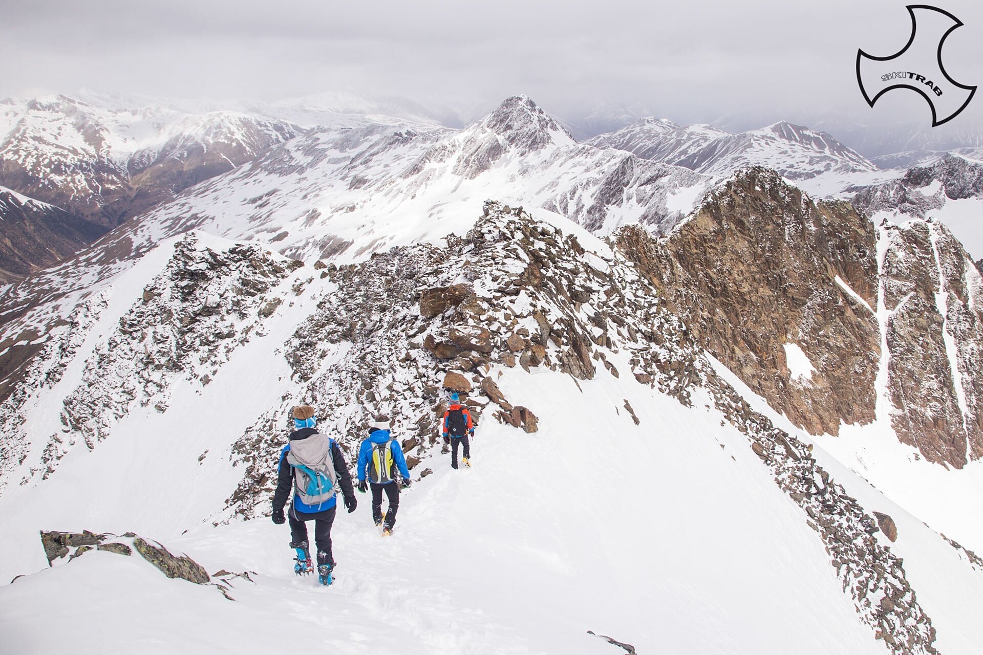 Pizzo di Val Nera-Anticima south. Descent from the ridge.