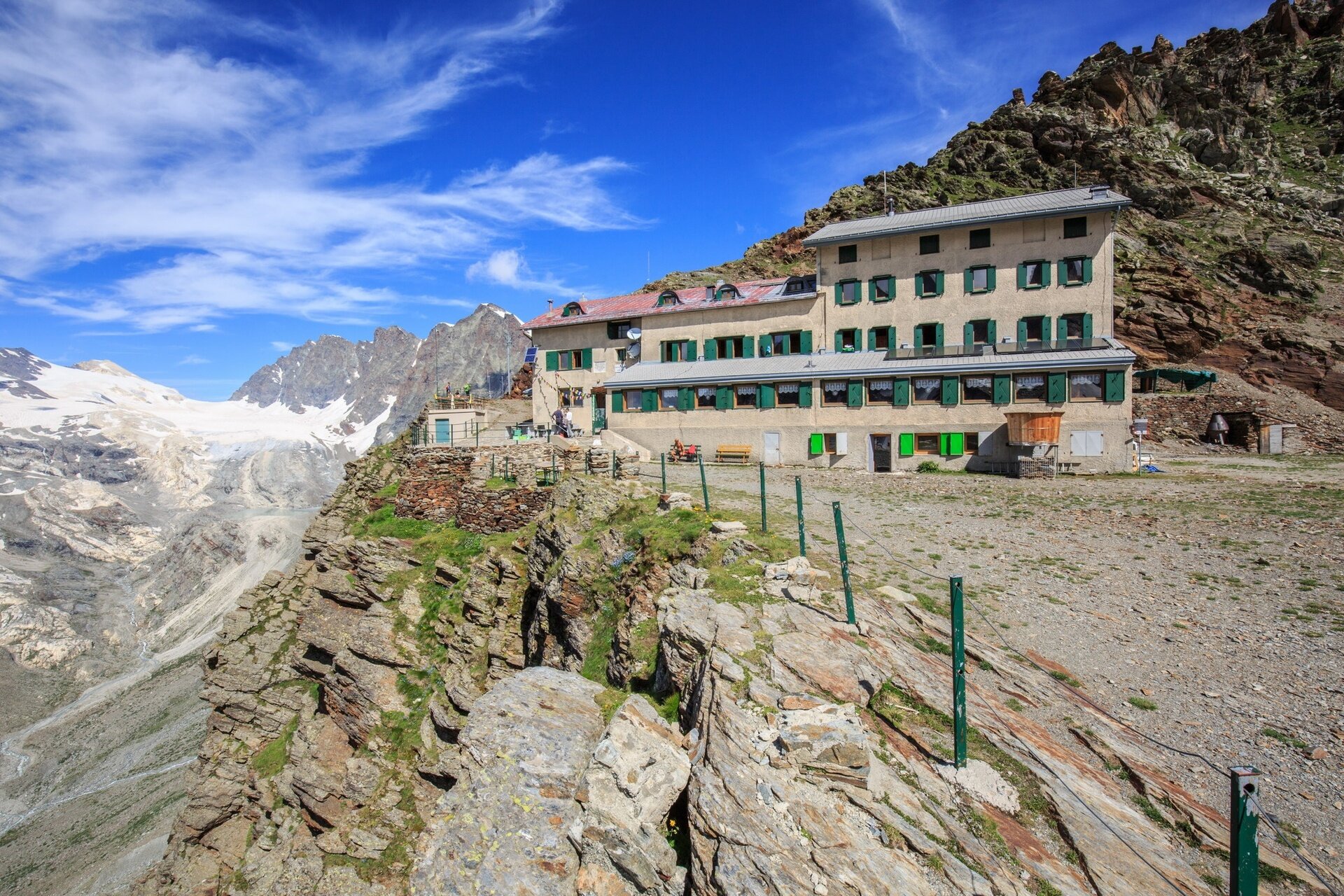 Img2 611967836 Default Variant