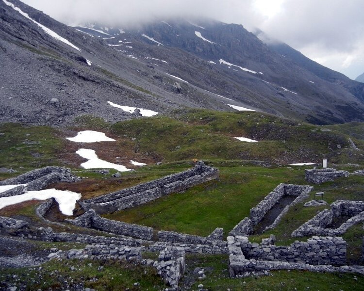 Stelvio Historical Trek: Traversata Le Buse e Fortini Alti