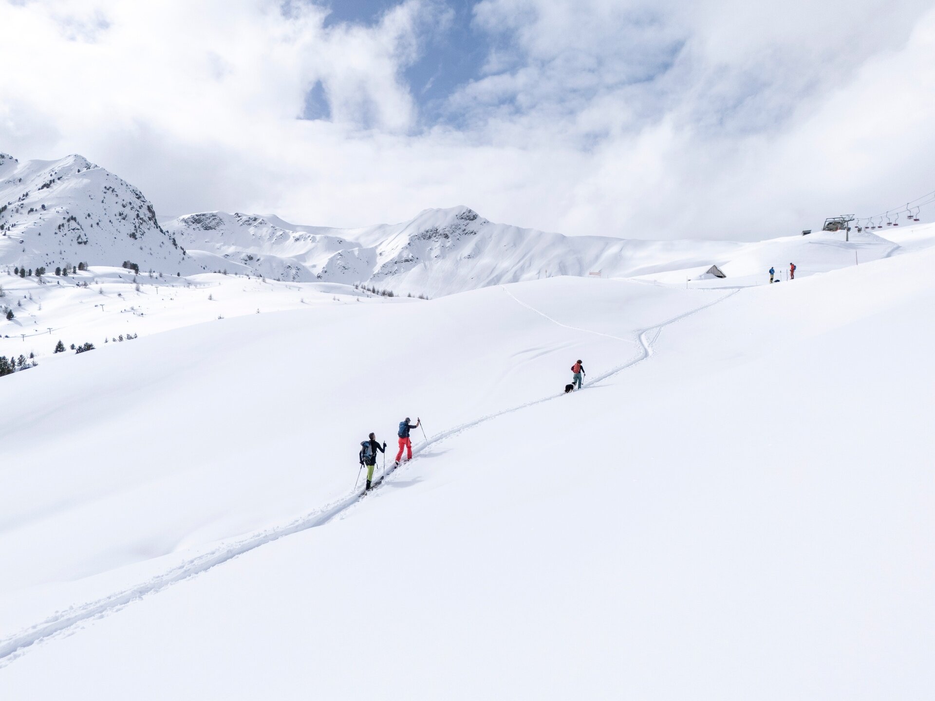 Img2 607879911 Default Variant