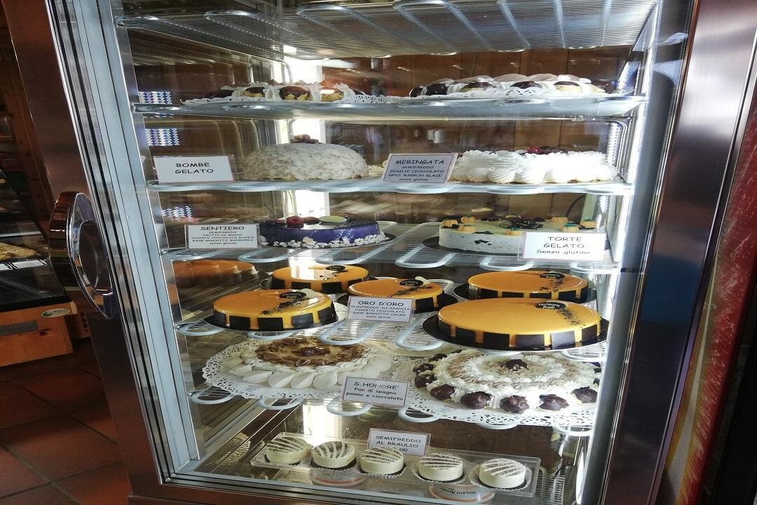 Gelateria Pasticceria Braulio Frigo torte