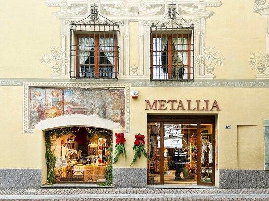 metallia-via-roma-esterno