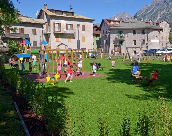 Alpine V Playground